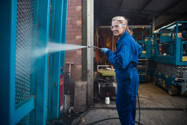 Why Choose Our Certified Pressure Washing Experts for Your Project Needs in Georgetown, CT?